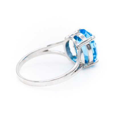 10K White Gold Oval Cut Swiss Blue Topaz Women's Ring [OECR1001-12]
