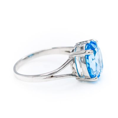 10K White Gold Oval Cut Swiss Blue Topaz Women's Ring [OECR1001-12]