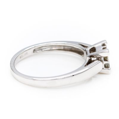 14K White Gold 0.40TW SI2 G to H Princess Cut Diamond Ring [OECR1010-12]