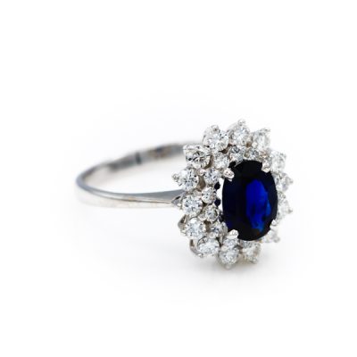 14K White Gold Oval Cut Blue Sapphire Women's Ring | 1.0TW VS2 G Diamonds [OECR1011-12]