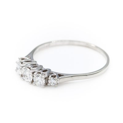 14K White Gold 0.60TW VS2 G to H Diamond Women's Ring | 0.22CT/0.30TW/0.08TW VS2 G to H Diamond [OECR1030-12]