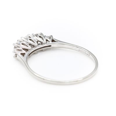 14K White Gold 0.60TW VS2 G to H Diamond Women's Ring | 0.22CT/0.30TW/0.08TW VS2 G to H Diamond [OECR1030-12]