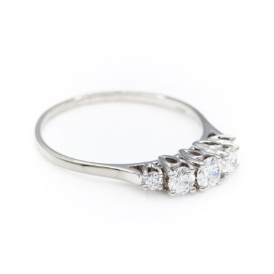 14K White Gold 0.60TW VS2 G to H Diamond Women's Ring | 0.22CT/0.30TW/0.08TW VS2 G to H Diamond [OECR1030-12]
